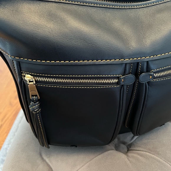 Coach Andie - Picture 4 of 7